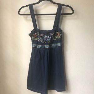 Hollister top with beautiful floral design